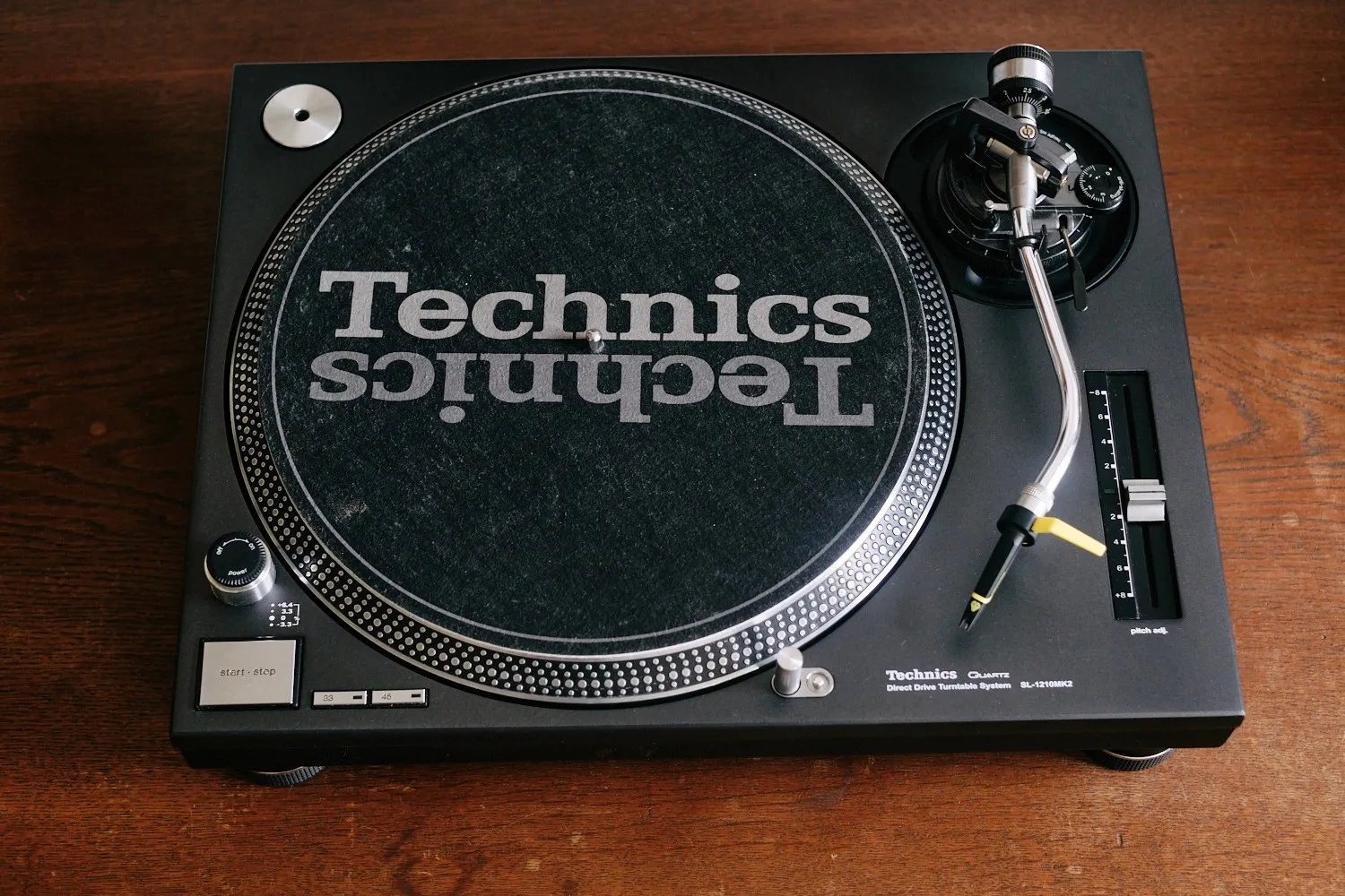 Technics SL-1210 MK2 – Bild 3