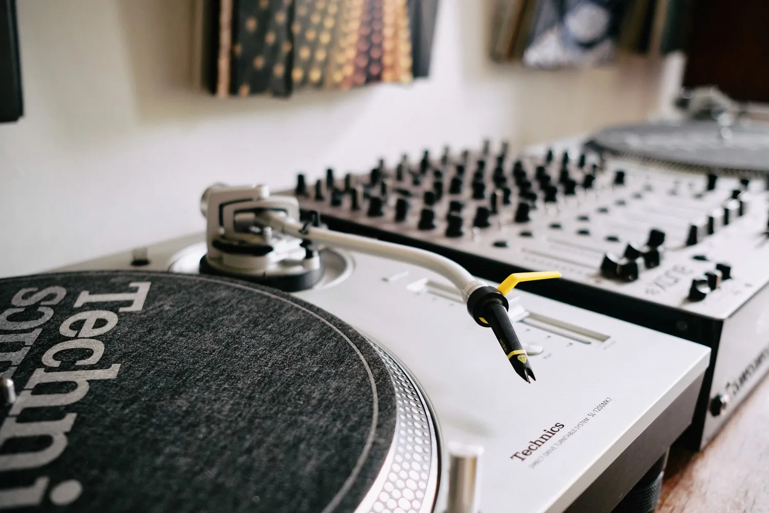 Technics SL-1200 MK7 – Bild 3