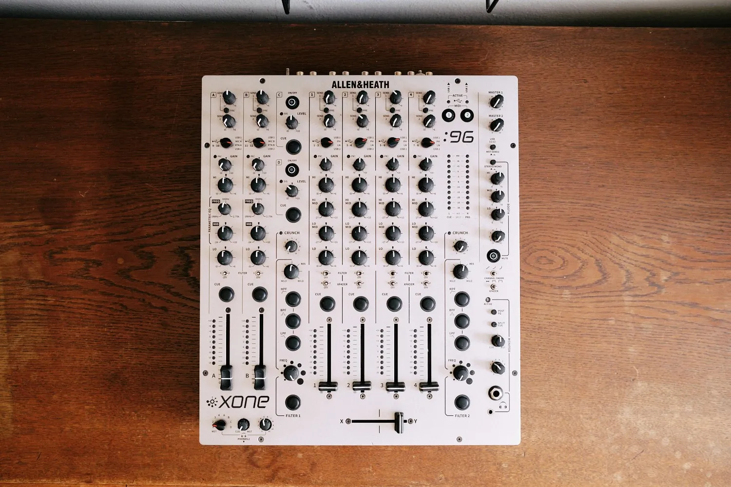 Allen & Heath Xone:96 – Bild 3